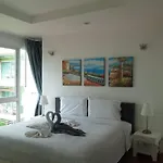 6-18 - Penthouse 3 Bedrooms Walking To Patong Beach