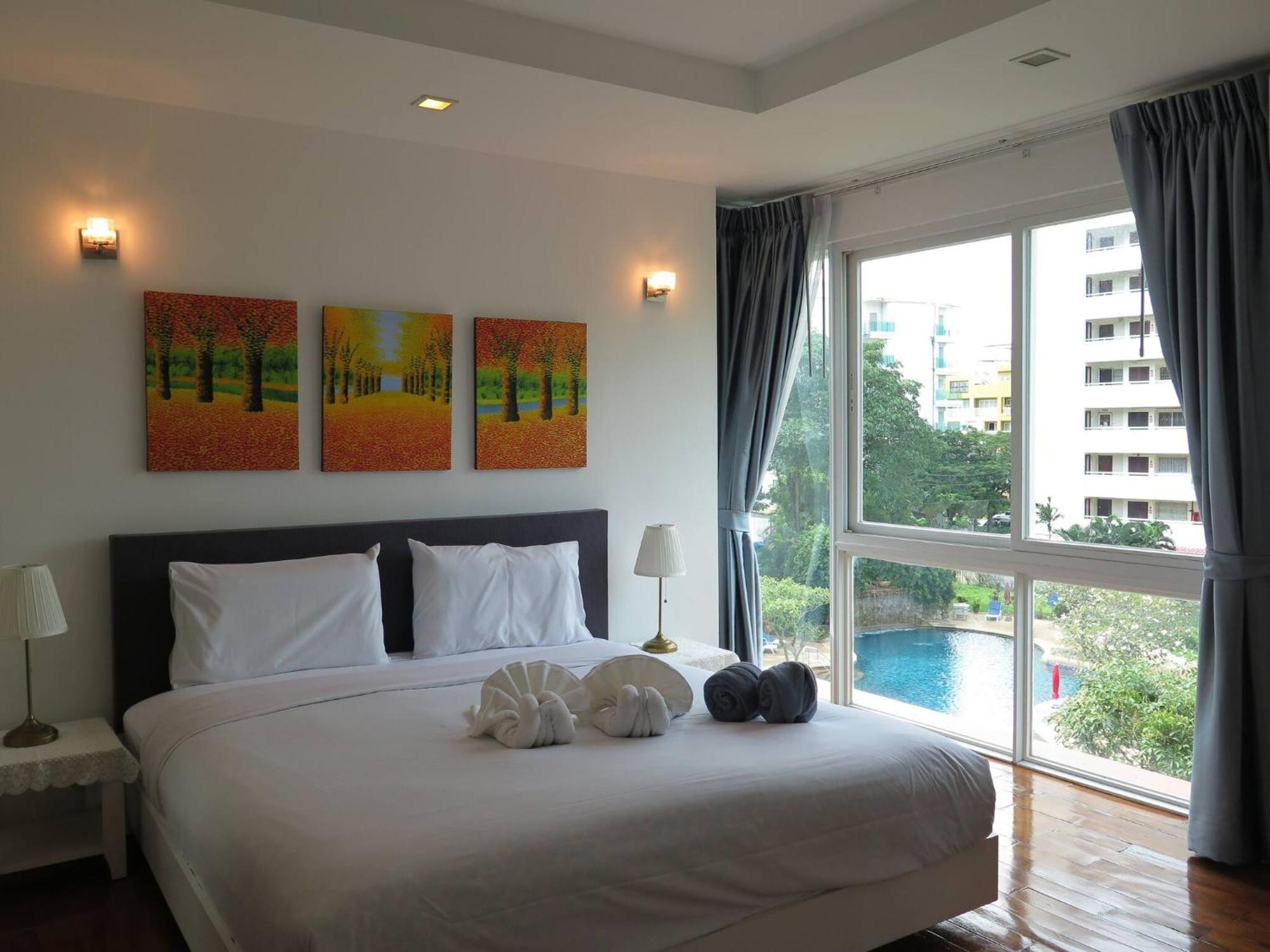 6-18 - Penthouse 3 Bedrooms Walking To Apartment Patong
