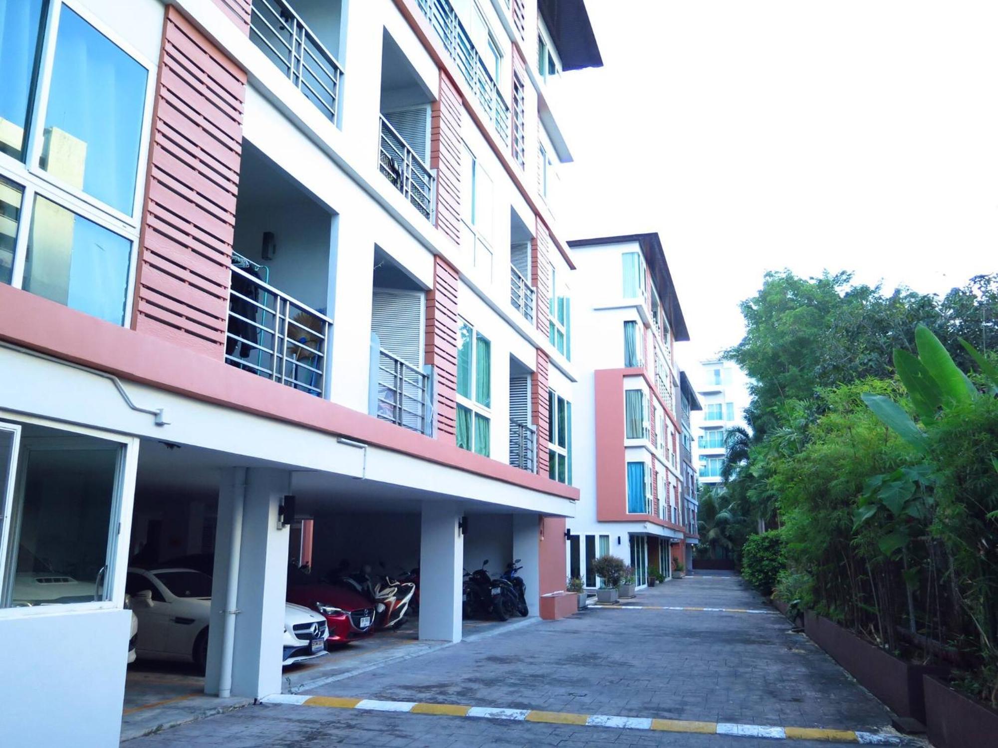 Apartment 6-18 - Penthouse 3 Bedrooms Walking To Patong