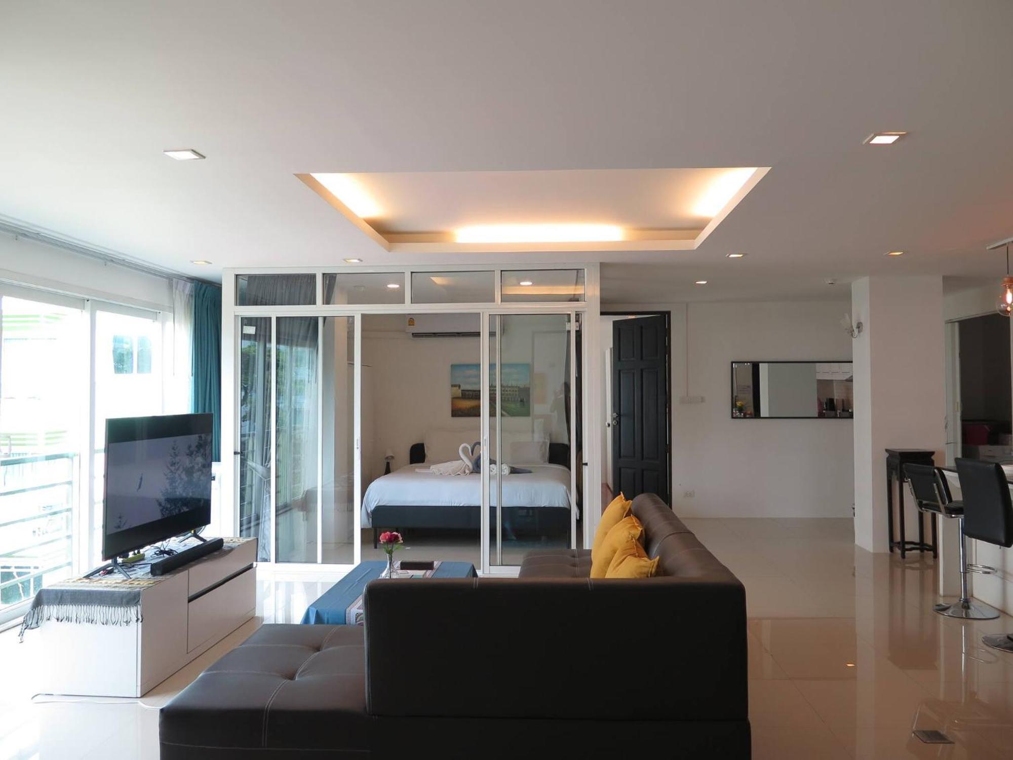 6-18 - Penthouse 3 Bedrooms Walking To