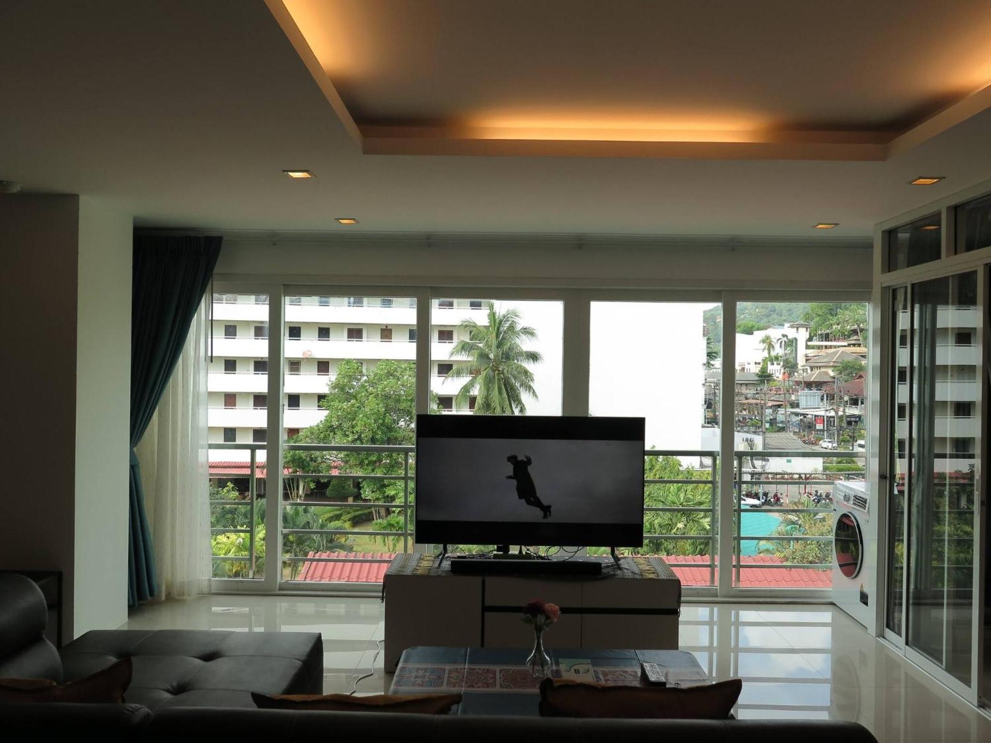 6-18 - Penthouse 3 Bedrooms Walking To * Patong