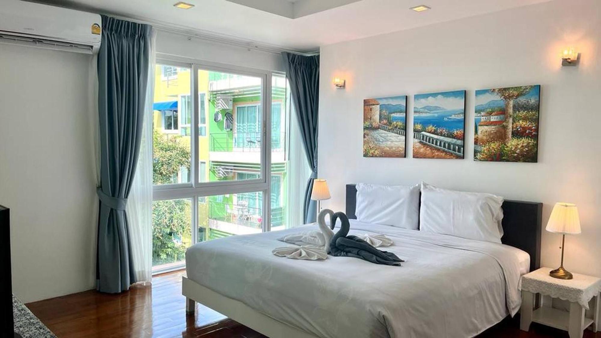 Apartment 6-18 - Penthouse 3 Bedrooms Walking To Patong